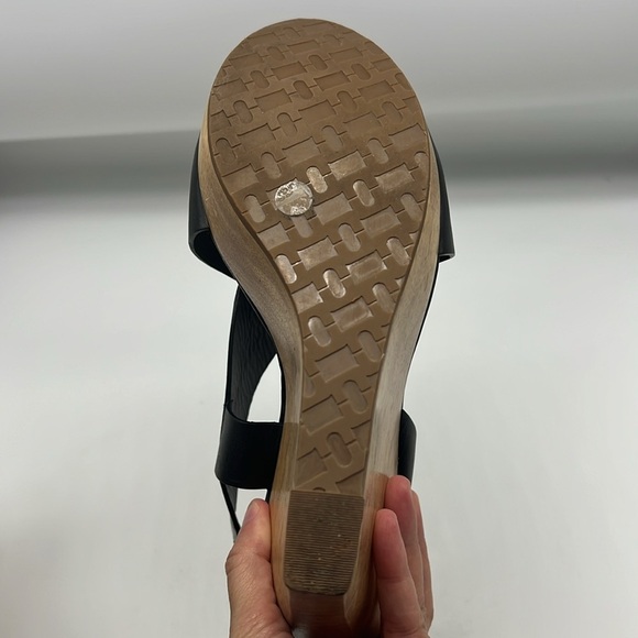 Diane Von Furstenberg - Black Leather Open Toe Wood Heeled Wedge Size 9.5 - Picture 15 of 15